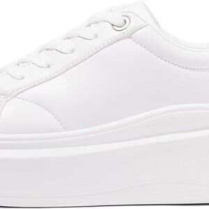 Women's Faux Leather Platform Sneakers Low Top Casual Walking Shoes White